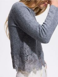 Sweter z koronką - szary. Szare swetry Reserved, l, bez wzorów, z dzianiny, bez ramiączek. Za 139.99 zł.
