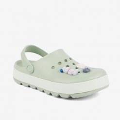 Klapki damskie Coqui. Zielone klapki Coqui, bez wzorów, bez obcasa, bez zapięcia. Za 148.99 zł.