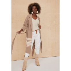 Płaszcz Damski Luminea BS Latte. Płaszcze blue shadow, na wiosnę, s, bez wzorów, z elastanu, eleganckie, bez kaptura. W wyprzedaży za 229.95 zł.