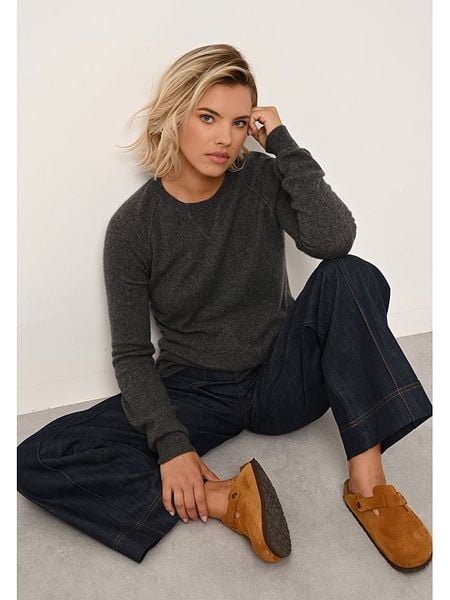 Just Cashmere Kaszmirowy sweter "Helen" w kolorze antracytowym rozmiar: XXL. Czarne swetry Just Cashmere, xxl, bez wzorów, z kaszmiru, bez ramiączek. Za 397.95 zł.