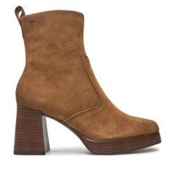 Botki Tamaris. Brązowe botki Tamaris, bez wzorów, bez obcasa, na słupku, bez zapięcia. Za 249.99 zł.