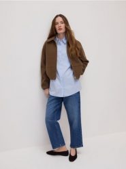 Kurtka z kołnierzem - ciemnobrązowy. Brązowe kurtki Reserved, l, bez wzorów, z tkaniny, bez kaptura. Za 159.99 zł.