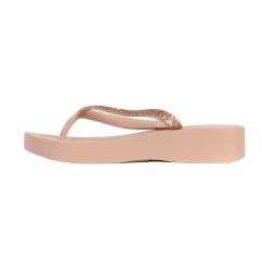 Japonki damskie Ipanema Mesh Chic Plat. Czerwone japonki Ipanema, bez wzorów, z meshu. Za 92.99 zł.