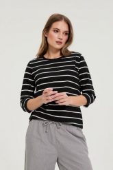 Bluzka w paski czarna. Czarne bluzki MOODO, bez wzorów, z bawełny, bez kołnierzyka, bez ramiączek. Za 59.99 zł.