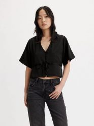 Levi´s Bluzka w kolorze czarnym rozmiar: M. Czarne bluzki m, bez wzorów, z bawełny, bez kołnierzyka, bez ramiączek. Za 91.99 zł.