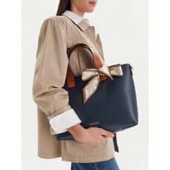 Torebka Lasocki. Niebieskie torebki klasyczne Lasocki, bez wzorów, klasyczne, bez dodatków. Za 199.99 zł.