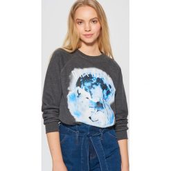 Bluza z nadrukiem - Szary. Bluzy marki DOMYOS. W wyprzedaży za 39.99 zł.