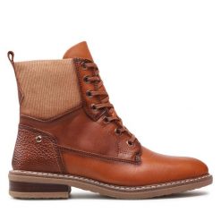 Botki Pikolinos. Brązowe botki Pikolinos, bez wzorów, bez obcasa, na płaskiej podeszwie, bez zapięcia. Za 369.99 zł.