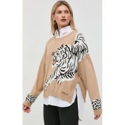 Twinset sweter z domieszką kaszmiru damski kolor beżowy lekki. Brązowe swetry Twinset, l, bez wzorów, z dzianiny, bez ramiączek. W wyprzedaży za 689.99 zł.