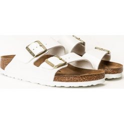 Klapki damskie Birkenstock Arizona BF (1005294). Czerwone klapki Birkenstock, bez wzorów, młodzieżowe, bez obcasa, bez zapięcia. Za 399.99 zł.