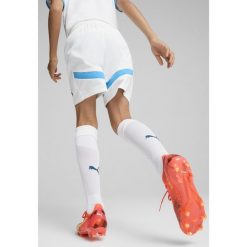Młodzieżowe szorty Olympique Marsylia 24/25 PUMA White Bleu Azur Blue. Biała szorty Puma, w ażurowe wzory, młodzieżowe. W wyprzedaży za 157.00 zł.