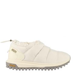 Buty Śniegowce damskie COLMAR WARMER LOW BASE wodoodporne ocieplane. Białe buty trekkingowe Colmar, na zimę, z gumy, bez zapięcia. Za 729.99 zł.