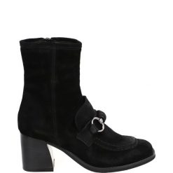 ZAMSZOWE BOTKI LEEDS03 CAM NERO. Botki Venezia, bez wzorów, ze skóry, bez obcasa, bez zapięcia. Za 299.00 zł.