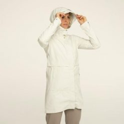 Undyed Parka Rain Jacket Women. Białe kurtki przeciwdeszczowe AGU, xs, bez wzorów, z materiału, z kapturem, rowerowe. Za 628.00 zł.
