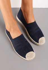 Granatowe Espadryle z Plecioną Cholewką przed Kostkę Mokosa. Niebieskie espadryle Renee, z aplikacjami, boho, bez obcasa, na płaskiej podeszwie. W wyprzedaży za 35.99 zł.