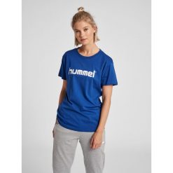 Koszulka sportowa z krótkim rękawem damska Hummel Cotton Logo. Niebieskie t-shirty sportowe Hummel, m, bez wzorów, bez ramiączek, do piłki nożnej. Za 59.00 zł.