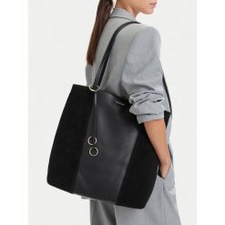 Torebka GINO ROSSI. Czarne shopper bag Gino Rossi, bez wzorów, bez dodatków. Za 629.99 zł.