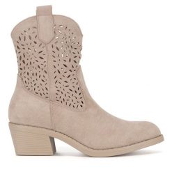 Kowbojki JENNY. Brązowe botki Jenny, bez wzorów, bez obcasa, na słupku, bez zapięcia. Za 125.99 zł.
