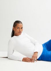 Bluzka z długim rękawem z czystej bawełny organicznej. Białe bluzki bonprix, bez wzorów, z bawełny, bez kołnierzyka, bez ramiączek. Za 39.99 zł.