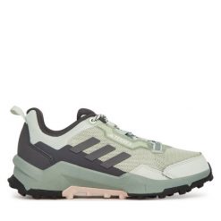 Trekkingi adidas. Zielone buty trekkingowe adidas, bez zapięcia. Za 379.99 zł.