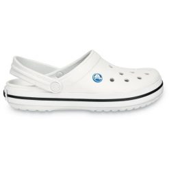 Klapki sportowe na basen Crocs CROCBAND. Białe klapki Crocs, bez wzorów, sportowe, bez obcasa, bez zapięcia. Za 202.99 zł.