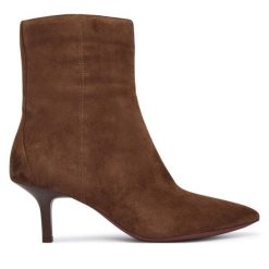 Botki Geox. Brązowe botki Geox, bez wzorów, bez obcasa, na szpilce, bez zapięcia. Za 699.99 zł.