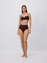 Majtki figi z wysokim stanem - ciemnofioletowy. Fioletowe figi Reserved, bez wzorów, z podwyższonym stanem. Za 59.99 zł.