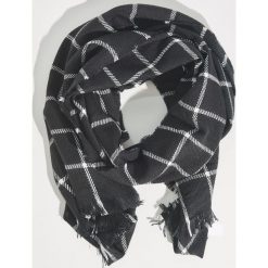 Szal w kratę - Czarny. Szaliki i kominy marki B'TWIN. Za 29.99 zł.