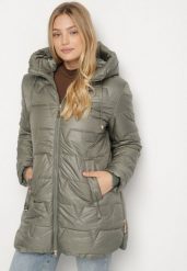 Zielona Pikowana Kurtka o Prostym Kroju z Kapturem Nalarea. Zielone kurtki Born2be, plus size, bez wzorów, z dzianiny, eleganckie, z kapturem. Za 179.99 zł.