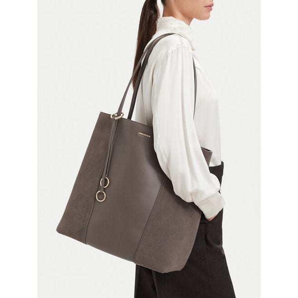 Torebka GINO ROSSI. Brązowe shopper bag Gino Rossi, bez wzorów, bez dodatków. Za 629.99 zł.