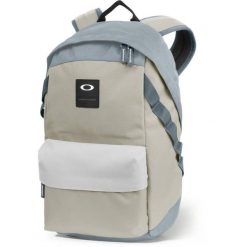 Plecak miejski Oakley Holbrook szary 20 L. Szare plecaki Oakley, bez wzorów, bez dodatków. Za 188.00 zł.