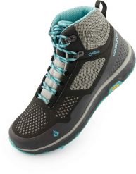 Buty turystyczne Vasque Wms Breeze Lt Gtx Anthrac-Baltic Black. Czarne buty trekkingowe VASQUE, z gore-texu, bez zapięcia. Za 452.99 zł.