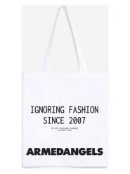Armedangels Torba "Jutaar" w kolorze białym na zakupy rozmiar: onesize. Białe shopper bag ARMEDANGELS, bez wzorów, z bawełny, na ramię, bez dodatków. Za 24.00 zł.