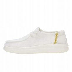 HeyDude Damskie Mokasyny Wendy Rise Perf Canvas. Białe mokasyny Hey dude, bez wzorów, z materiału. Za 229.00 zł.