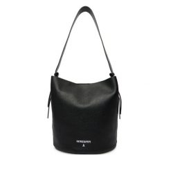 Torebka Patrizia Pepe. Czarne torebki klasyczne Patrizia Pepe, bez wzorów, klasyczne, bez dodatków. Za 1,289.00 zł.