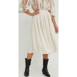Answear Lab spódnica kolor beżowy midi rozkloszowana. Brązowe spódnice Answear Lab, l, bez wzorów, z tkaniny, midi, rozkloszowane. W wyprzedaży za 117.99 zł.