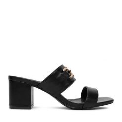 Klapki Beverly Hills Polo Club. Czarne klapki Beverly Hills Polo Club, bez wzorów, bez obcasa, bez zapięcia. Za 179.99 zł.