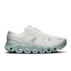 Buty do biegania damskie On Cloud X 5. Białe buty do biegania On, na lato, bez wzorów, z materiału, bez zapięcia, do biegania. Za 1,072.00 zł.