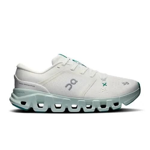 Buty do biegania damskie On Cloud X 5. Białe buty do biegania On, na lato, bez wzorów, z materiału, bez zapięcia, do biegania. Za 1,071.00 zł.