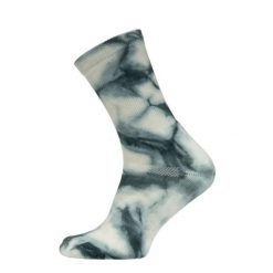 Skarpety trekkingowe Medium Weight Tie-Dyed Crew NGCM1001. Białe skarpetki NA GIEAN, bez wzorów, z syntetyku. Za 79.99 zł.