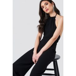 NA-KD Party Kombinezon z odkrytymi plecami - Black. Kombinezony marki TRIBORD. Za 161.95 zł.