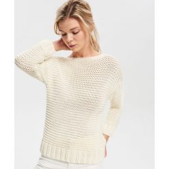 Sweter z zabudowanym dekoltem - Kremowy. Swetry marki Reserved. Za 49.99 zł.