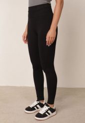Czarne Legginsy z Wysokim Stanem z Modelującymi Wstawkami Onorata. Czarne legginsy Born2be, bez wzorów, z jeansu. Za 59.99 zł.