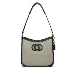 Torebka Guess. Brązowe listonoszki Guess, z aplikacjami, bez dodatków. Za 349.99 zł.