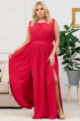 Sukienka wyjątkowa długa z marszczeniem w talii KLEMENSA czerwona. Czerwone sukienki KARKO, na co dzień, plus size, bez wzorów, z elastanu, eleganckie, bez kołnierzyka, plus size, bez ramiączek, maxi, kopertowe. Za 499.50 zł.