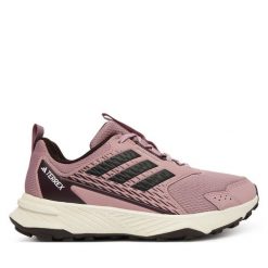 Trekkingi adidas. Czerwone buty trekkingowe adidas, bez wzorów, bez zapięcia, trekkingowe. Za 299.99 zł.