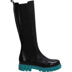 CZARNE SZTYBLETY SAURA-D111 BL-TU. Czarne botki Venezia, bez wzorów, ze skóry, bez obcasa, bez zapięcia. Za 269.00 zł.
