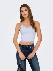 ONLY Top w kolorze błękitnym rozmiar: XS/S. Niebieskie topy ONLY, s, bez wzorów, z koronki, bez kołnierzyka, bez ramiączek. Za 39.99 zł.