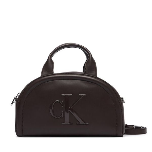 Torebka Calvin Klein. Czerwone torebki klasyczne Calvin Klein, bez wzorów, klasyczne, bez dodatków. Za 409.99 zł.