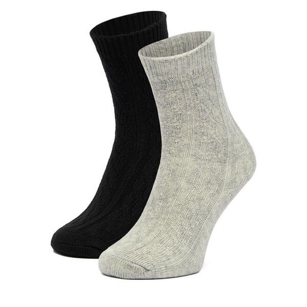 Skarpety długie Nine West. Czarne skarpetki Nine West, bez wzorów. Za 39.99 zł.